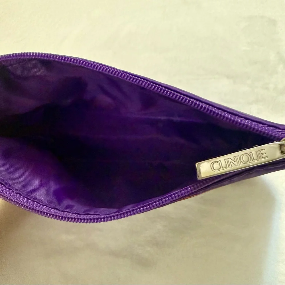 Clinique Purple Pop Art Makeup & Cosmetics Bag Set